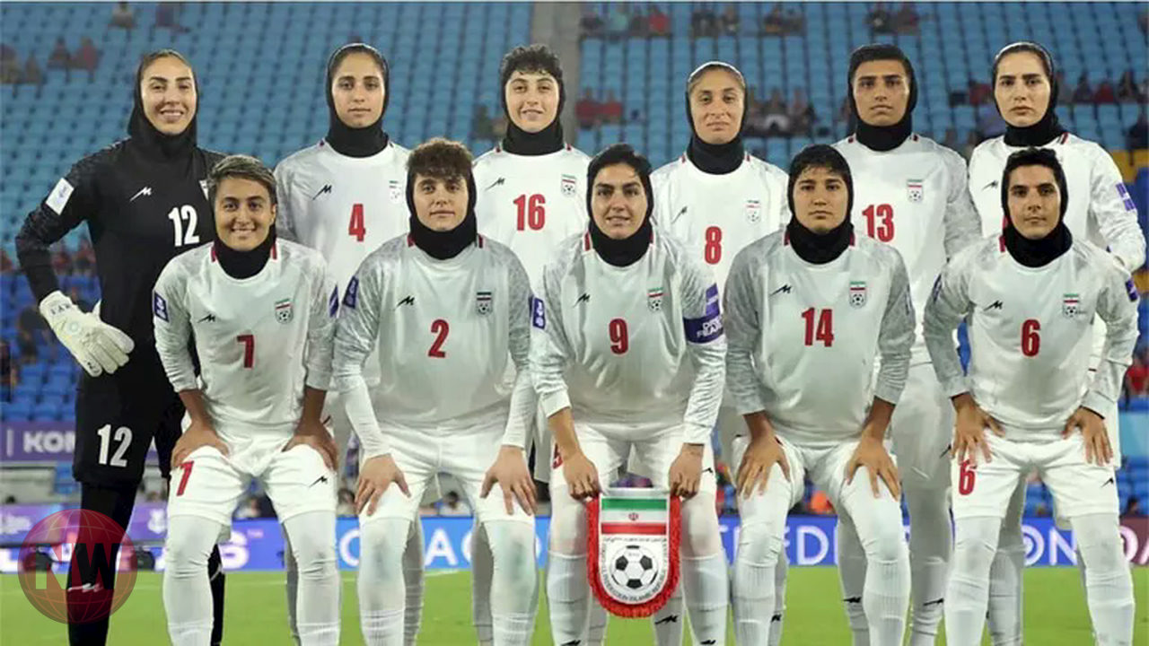 لاعبة إيرانية تتراجع عن طلب اللجوء في أستراليا وتعود لبلادها