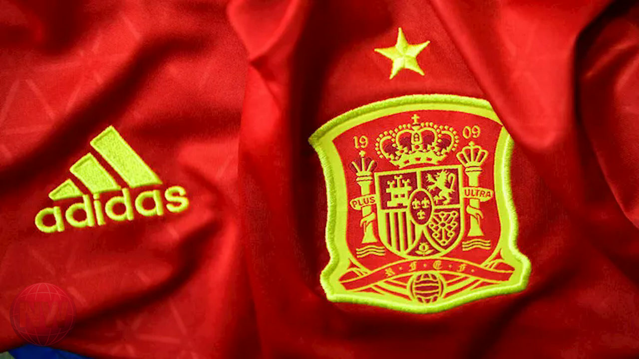 مصر تواجه إسبانيا ودياً في برشلونة: يامال يقود الهجوم المتوقع