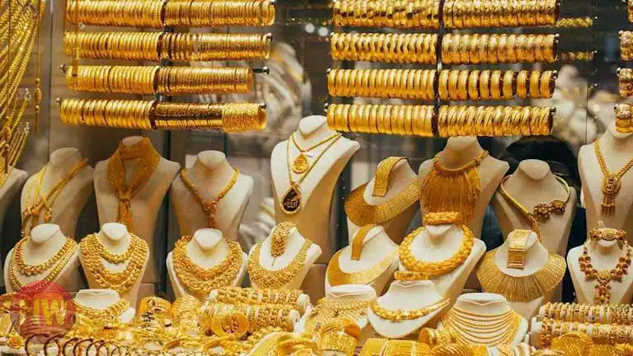 الذهب يهبط مع ارتفاع أسعار النفط وتوقعات الفائدة المرتفعة