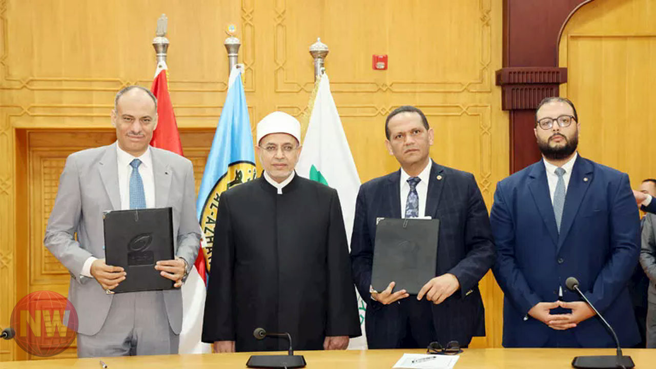 البريد المصري وجامعة الأزهر توقعان اتفاقية خدمات مالية للطلاب