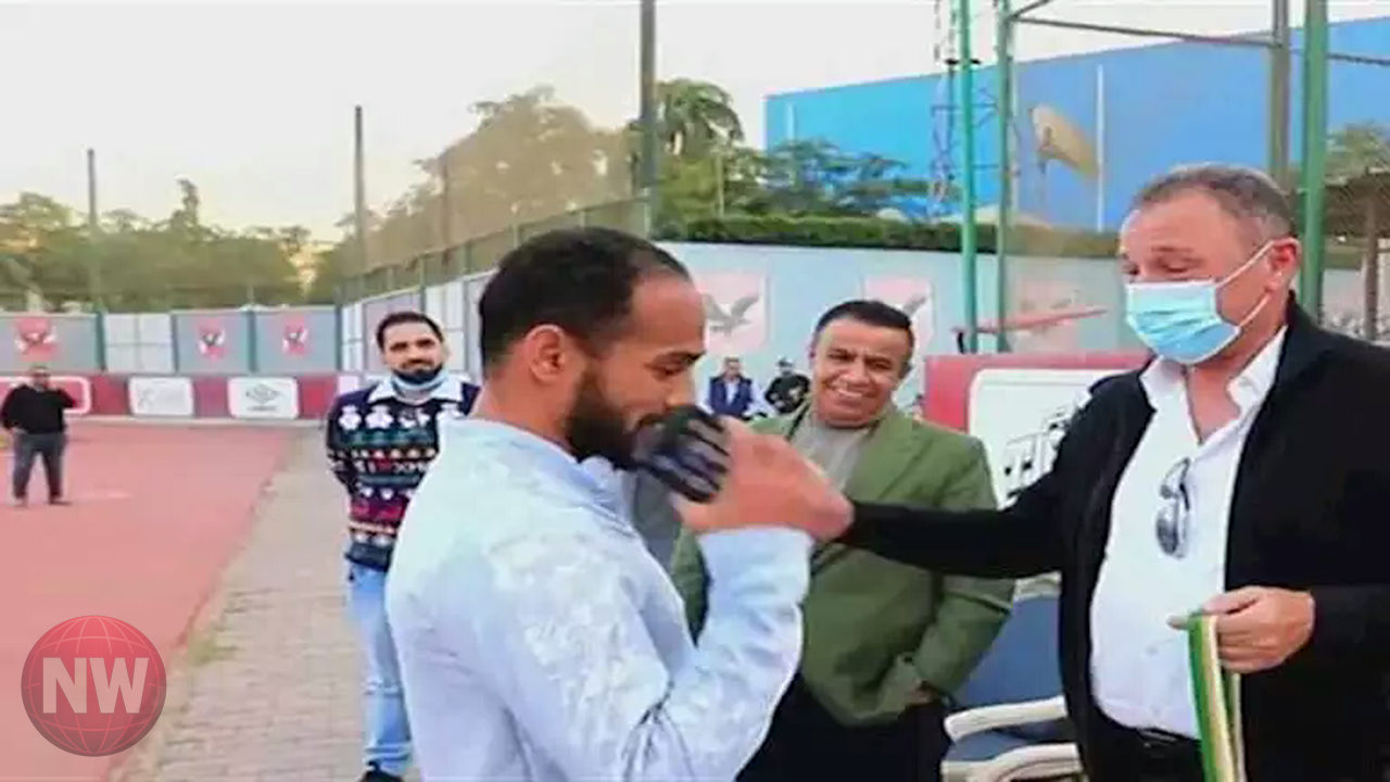 الأهلي المصري يقترب من تعيين عمرو أنور رئيساً لقطاع الناشئين