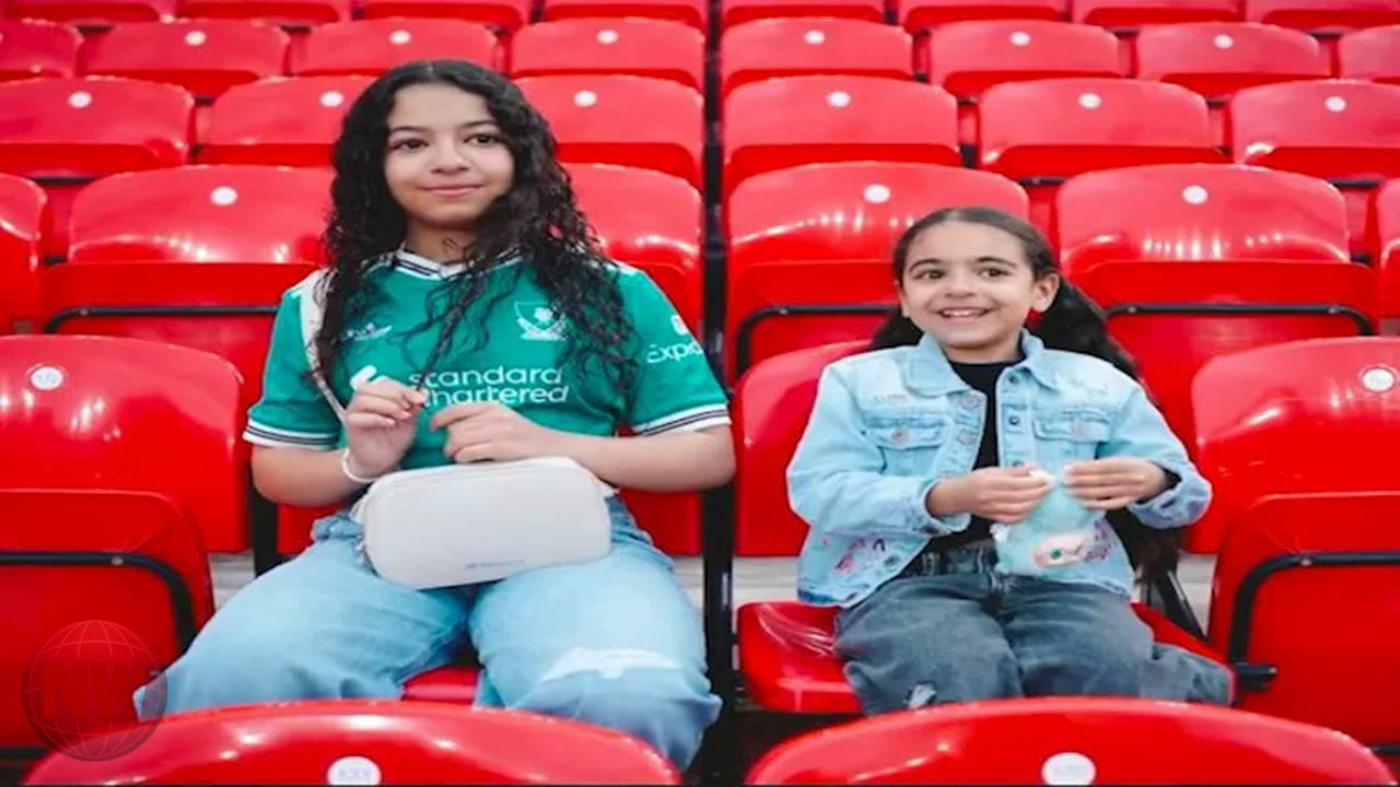 ابنتا محمد صلاح تمنحان والدهما تقييمًا متواضعًا في فيلم ليفربول الوثائقي