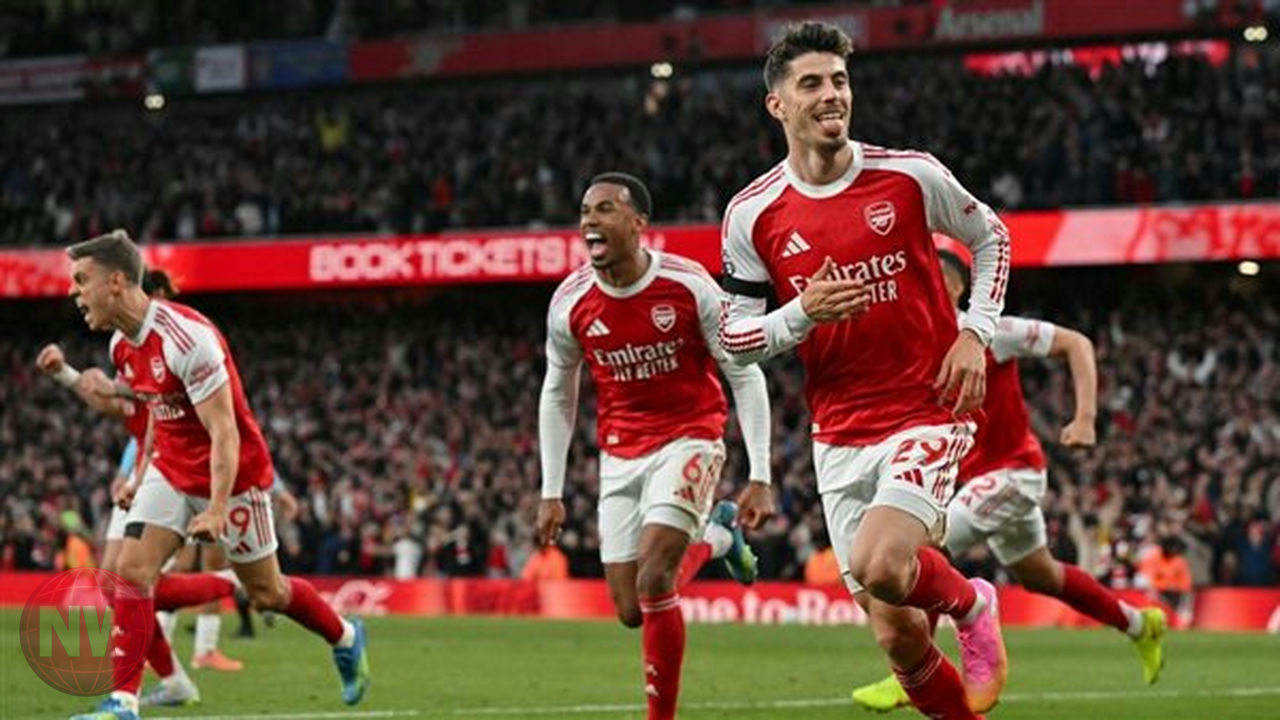 أرسنال يتوج بلقب الدوري الإنجليزي للمرة الـ14 بعد غياب طويل