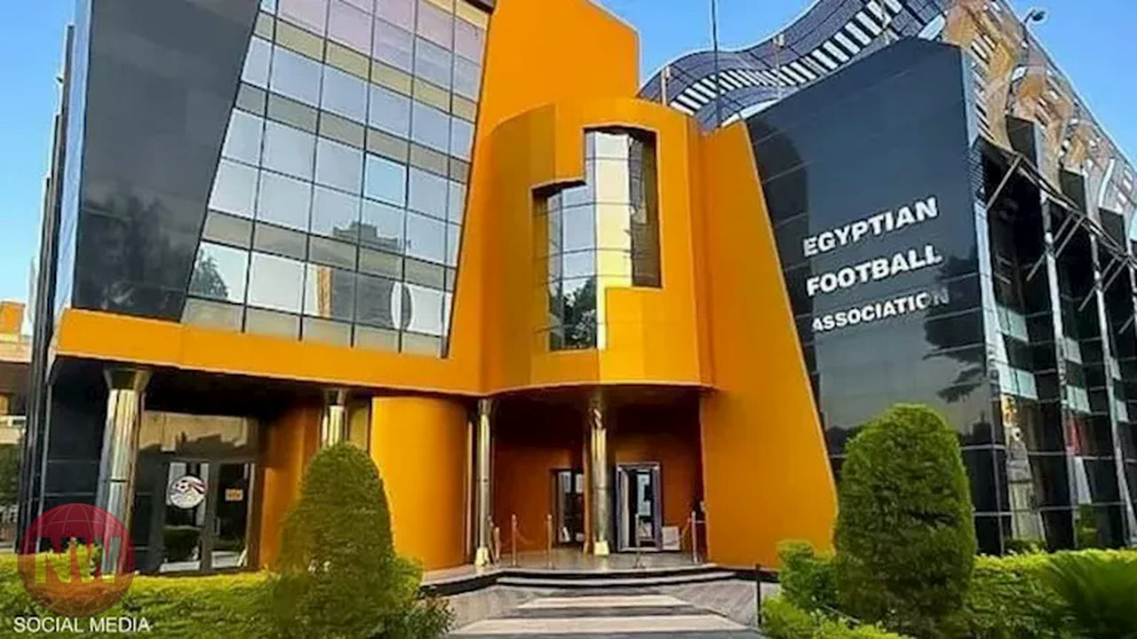 اتحاد الكرة يطالب الأهلي والزمالك وبيراميدز بتسوية المستحقات للحصول على الرخصة الأفريقية