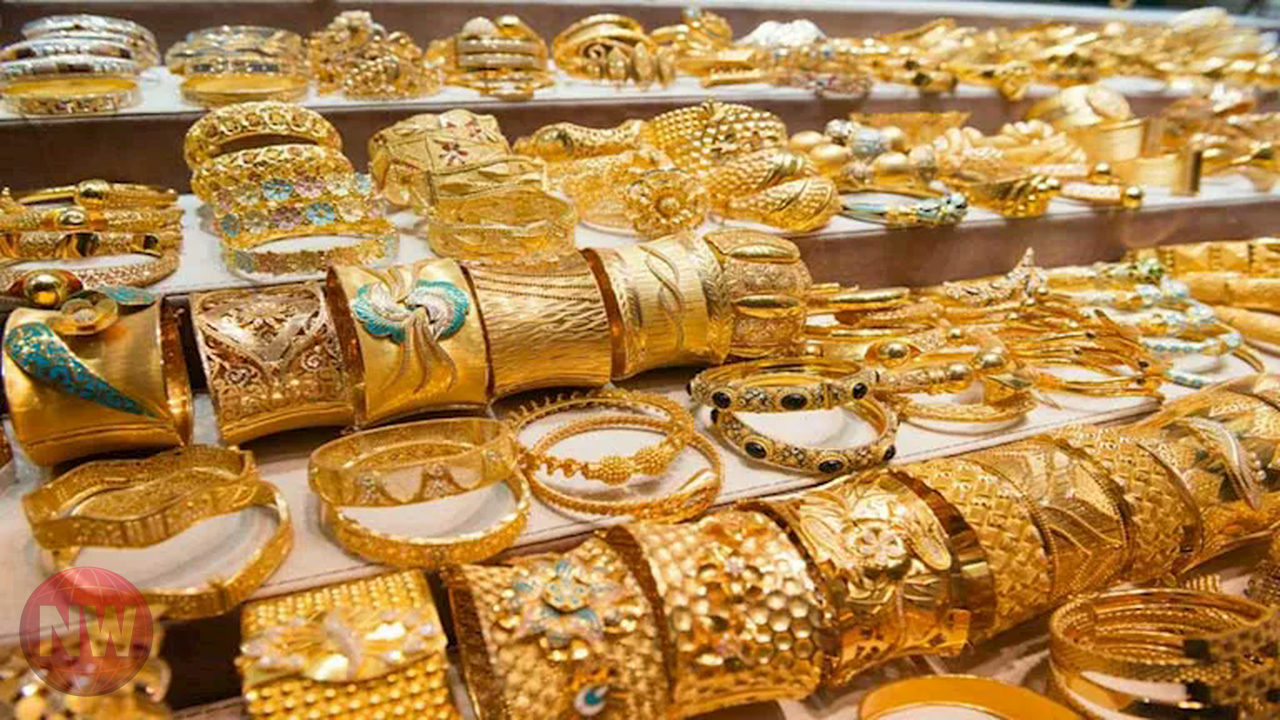 الذهب يتراجع عالمياً ومحلياً بفعل قوة الدولار وتوقعات رفع الفائدة