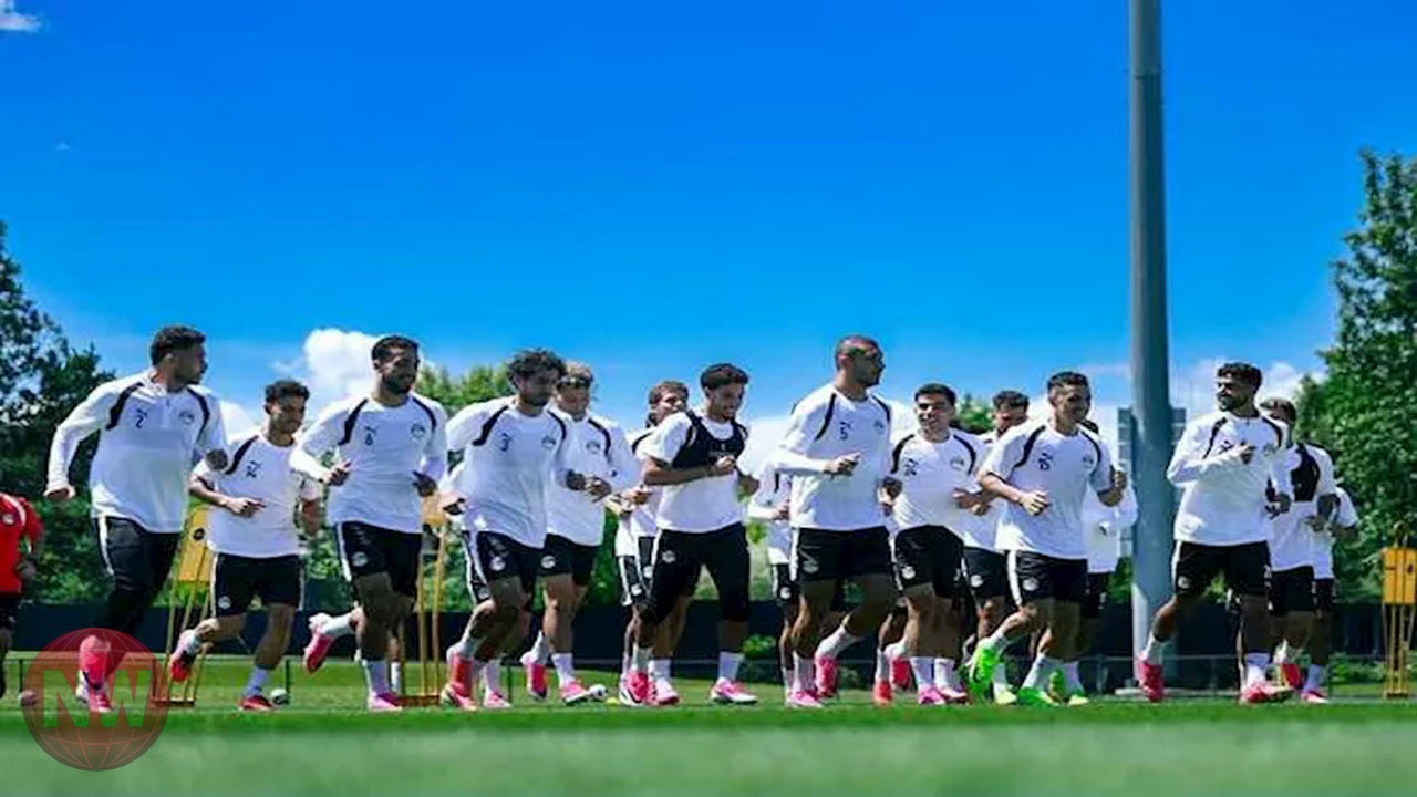 منتخب مصر يلتقط الصور الرسمية استعداداً لمواجهة بلجيكا في المونديال