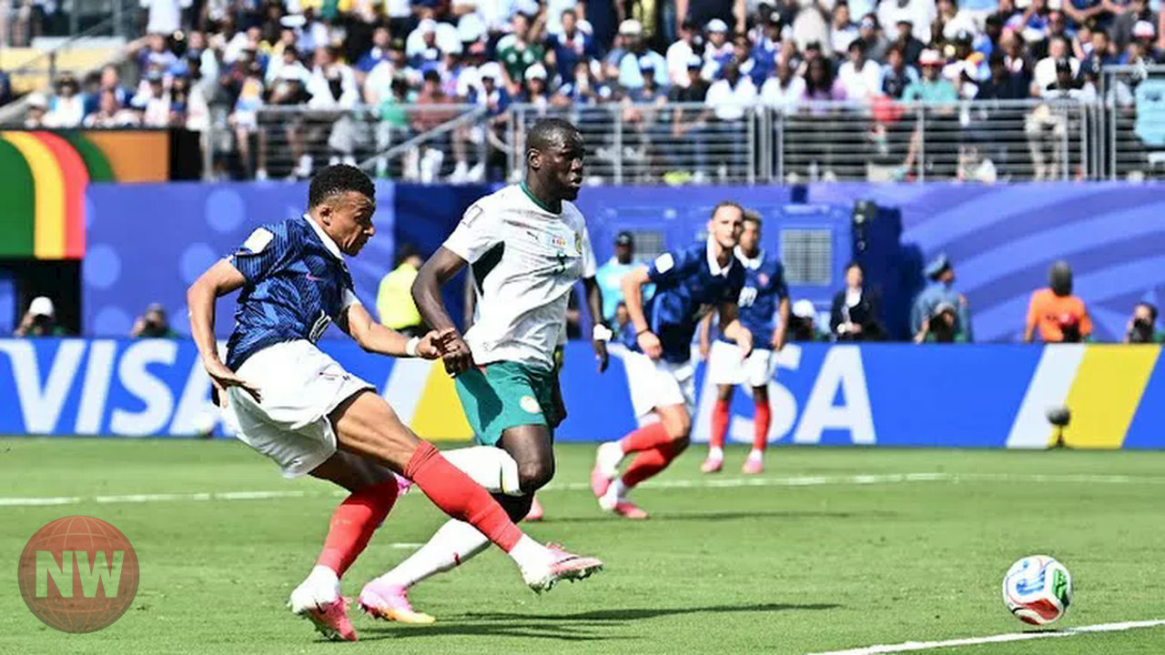 فرنسا تهزم السنغال بهدفين في افتتاح تصفيات كأس العالم 2026