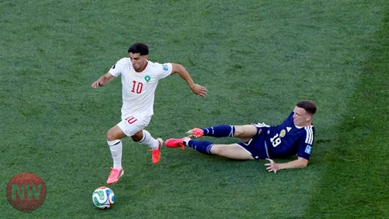 المغرب يتقدم على اسكتلندا بهدف تاريخي في الشوط الأول بكأس العالم