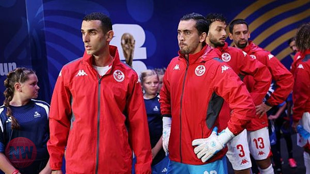 هولندا تتقدم بهدفين مبكرين على تونس في الشوط الأول بكأس العالم