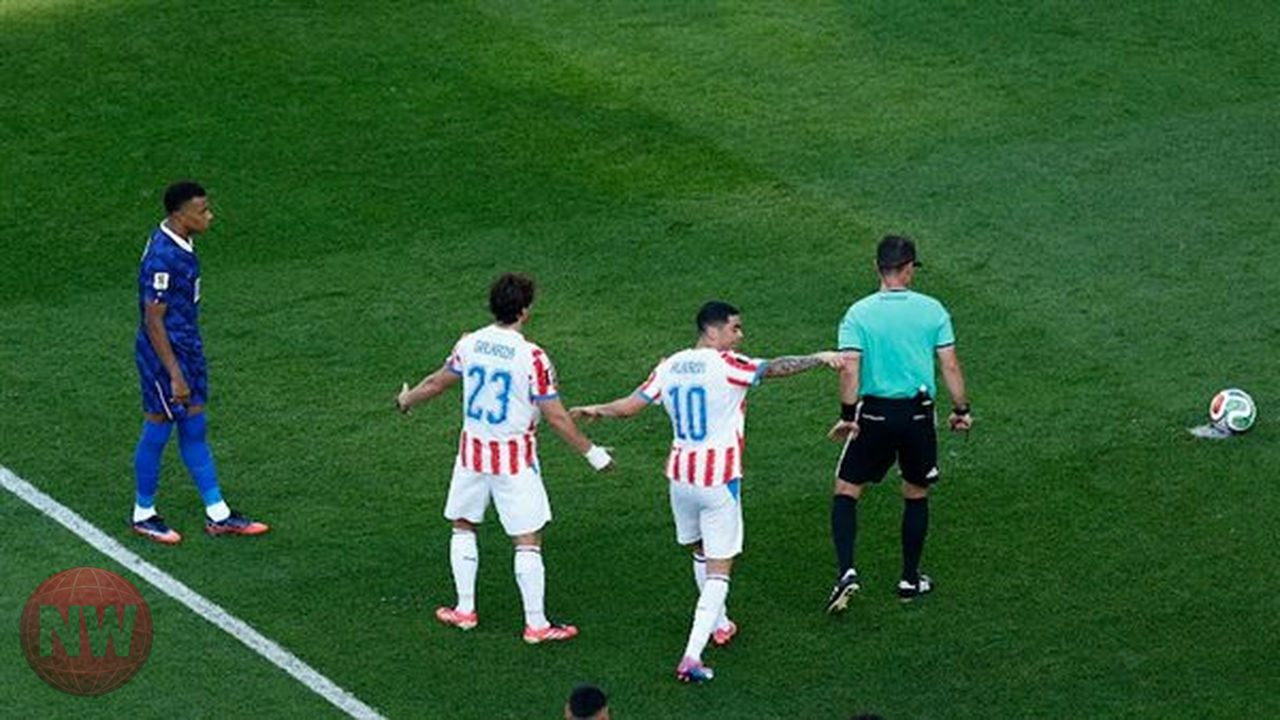 فرنسا تتخطى باراجواي بهدف مبابي وتضرب موعدًا مع المغرب في ربع نهائي المونديال