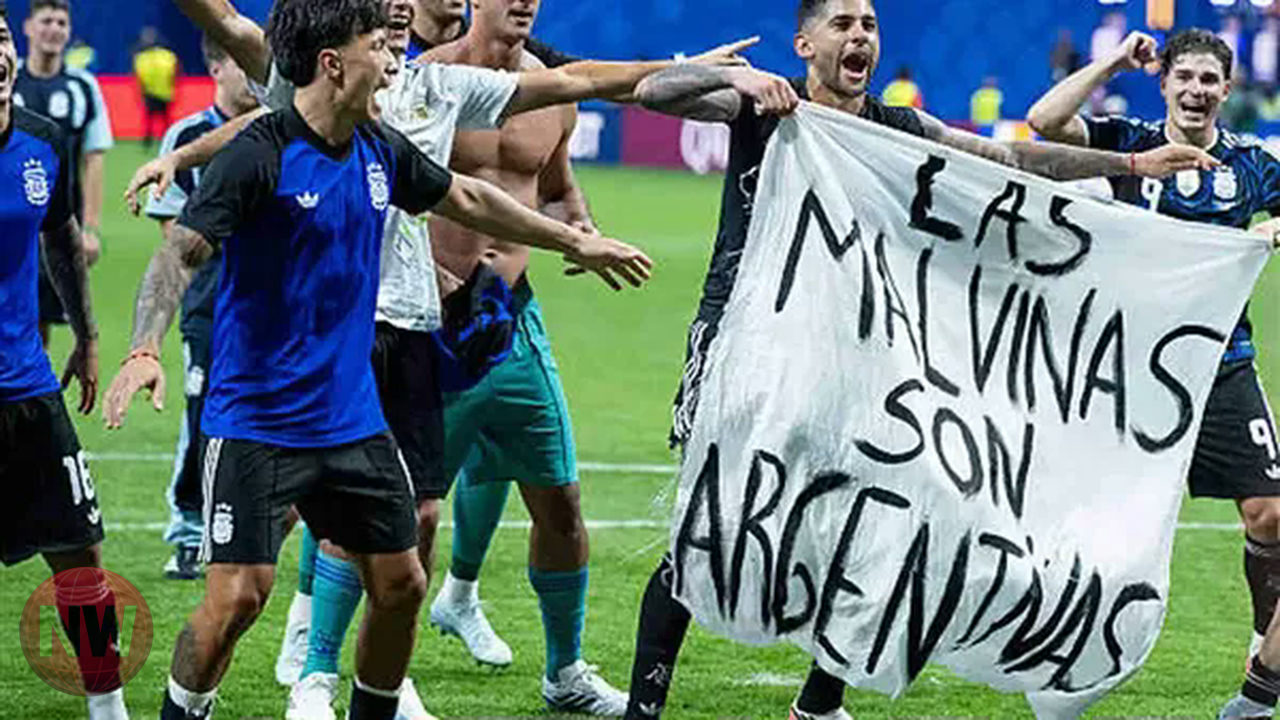 فيفا يحقق مع الأرجنتين بسبب لافتة جزر الفوكلاند قبل نهائي المونديال