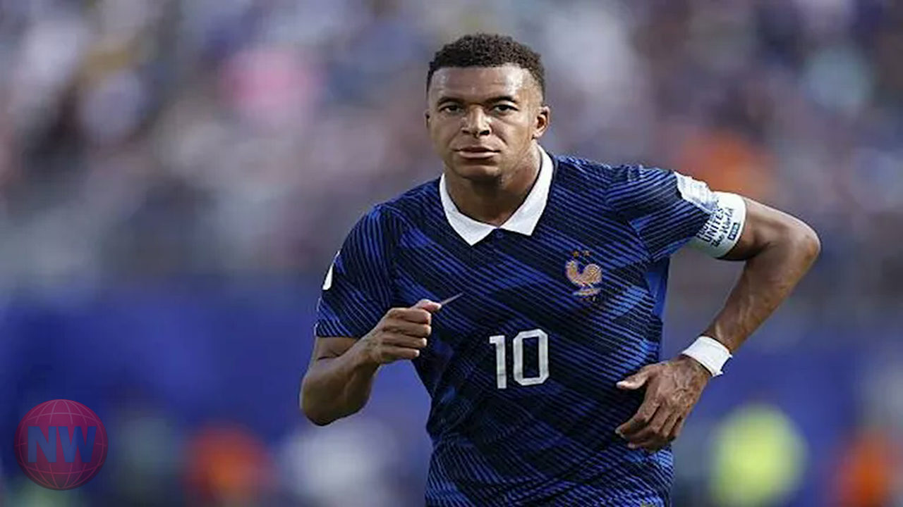 مبابي يوجه رسالة وداع مؤثرة لديشامب قبل آخر مباراة مع منتخب فرنسا