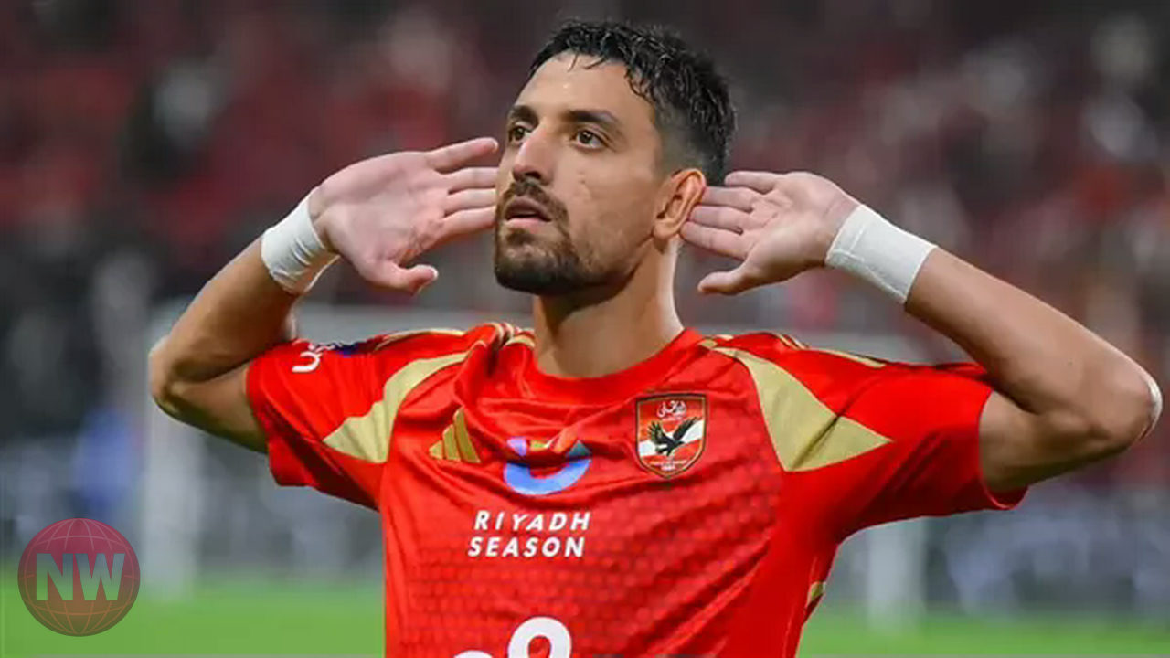 الأهلي يمدد عقد طاهر محمد طاهر لعامين إضافيين
