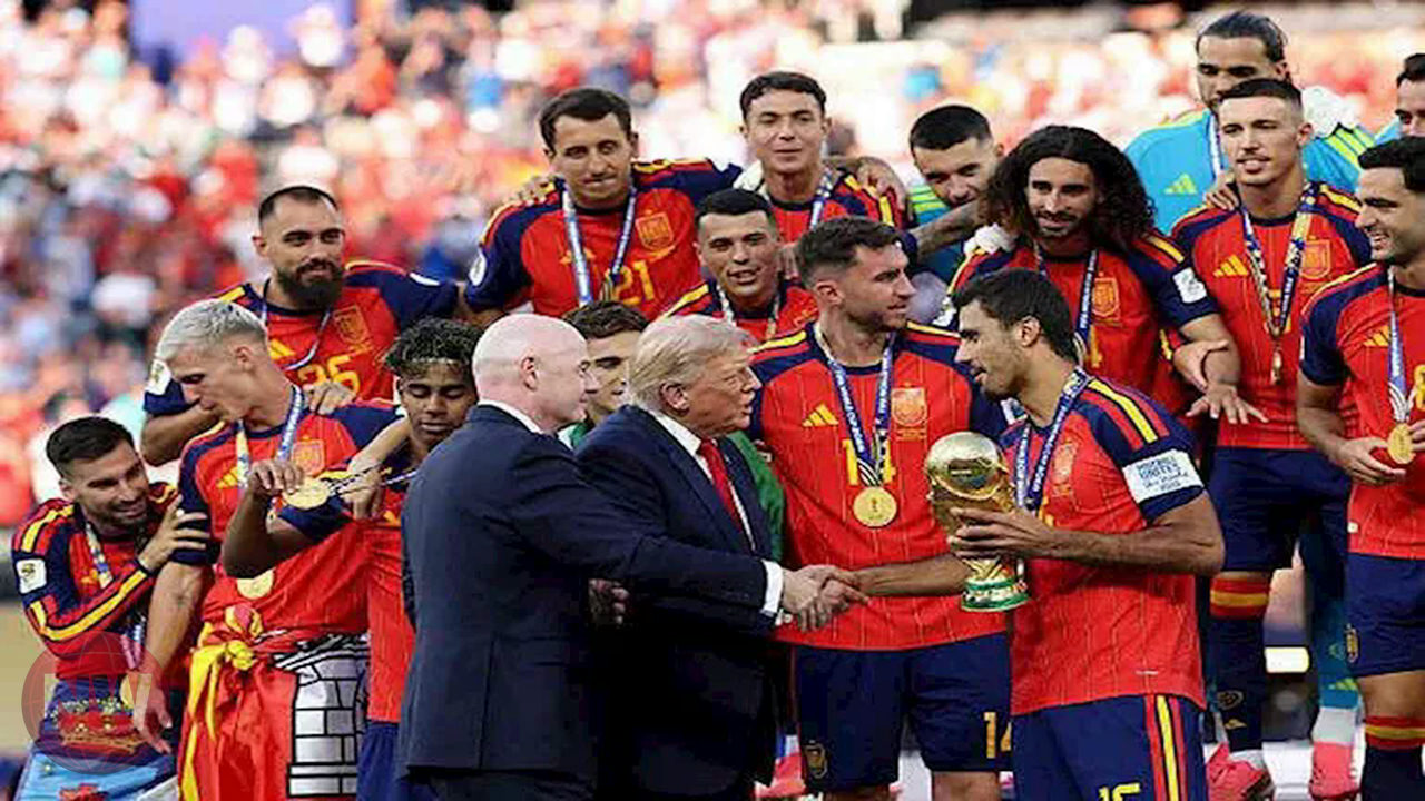 ترامب يشارك في مراسم تتويج إسبانيا بكأس العالم 2026 ويثير جدلا واسعا