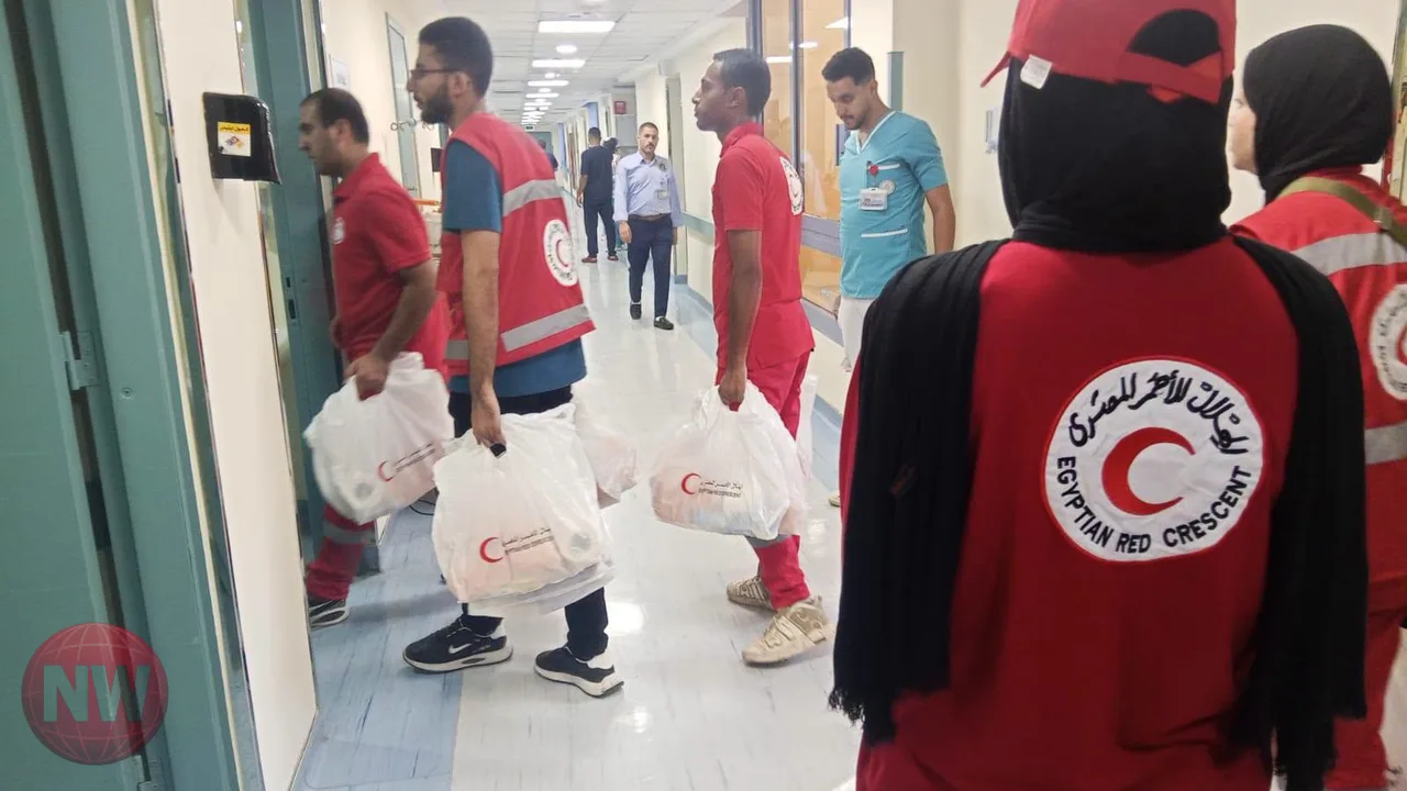 الهلال الأحمر يدعم مصابي حادث أتوبيس جنوب سيناء