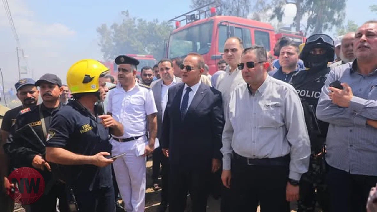 محافظ دمياط يتابع إخماد حريق بمصنع مشبك بكفر البطيخ