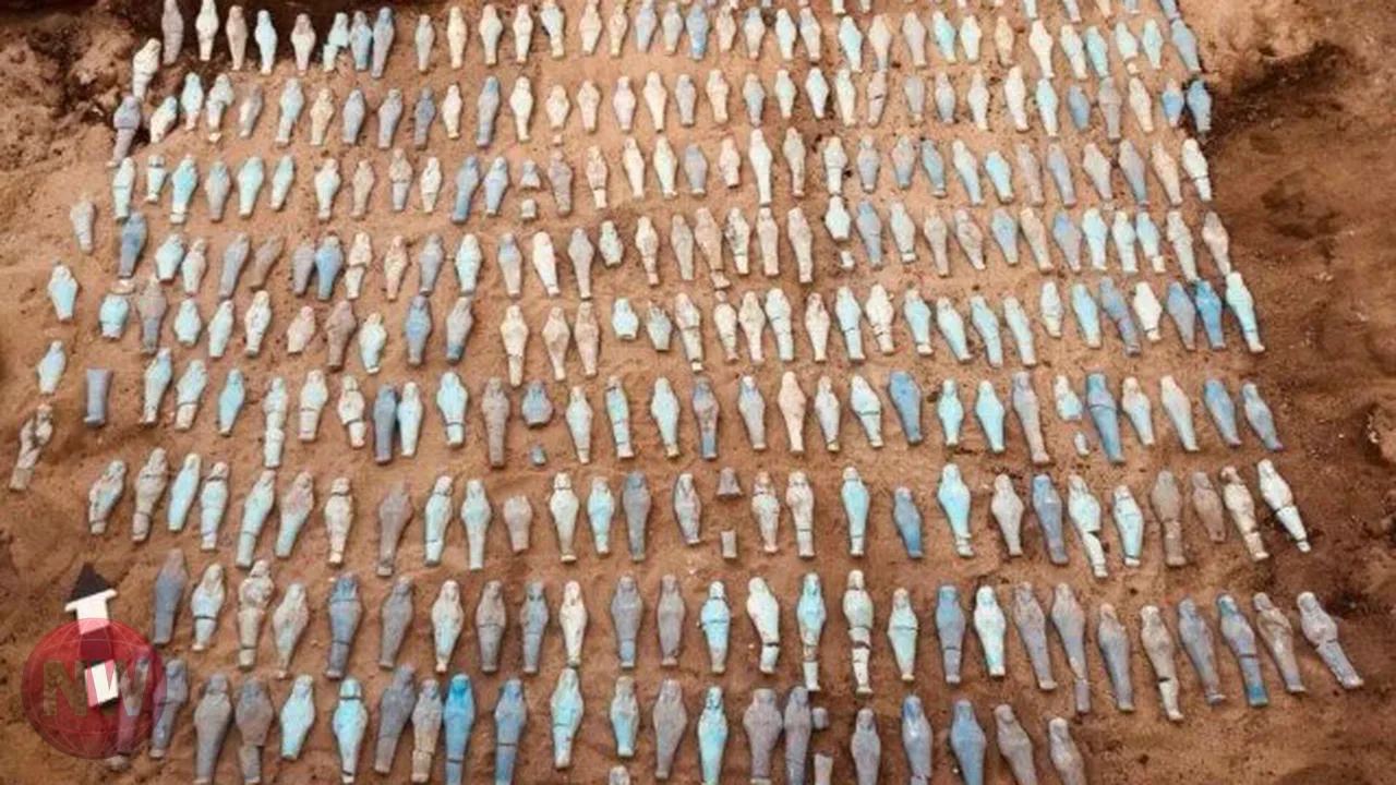 اكتشاف وحدة جنائزية و560 تمثالاً أثرياً في تل آثار قويسنا بالمنوفية