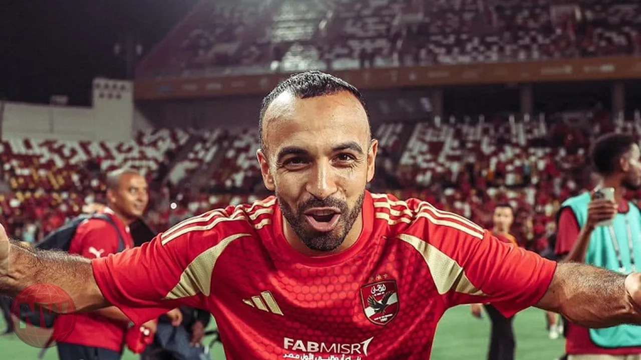 الأهلي يهزم إنبي بثلاثية في افتتاح الدوري المصري