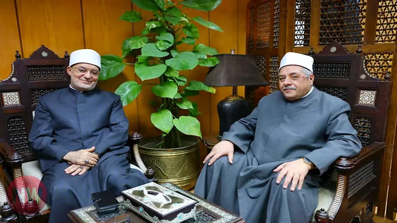 وكيل الأزهر يباشر مهام عمله بعد تعرضه لحادث مروري
