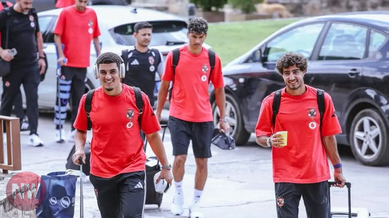 بعثة الأهلي تصل برشلونة لمواجهة برشلونة ودياً