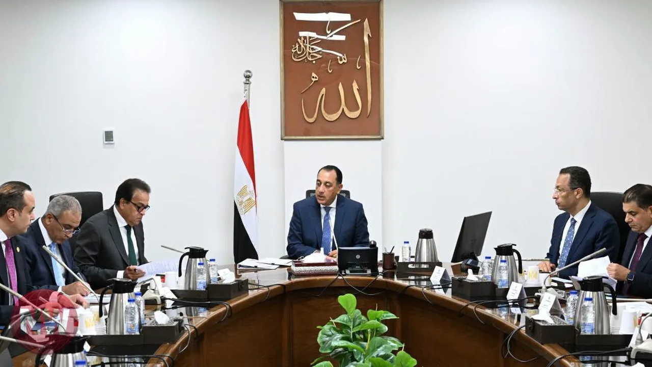 متابعة تنفيذ مستشفى 500500 لعلاج الأورام بالشيخ زايد