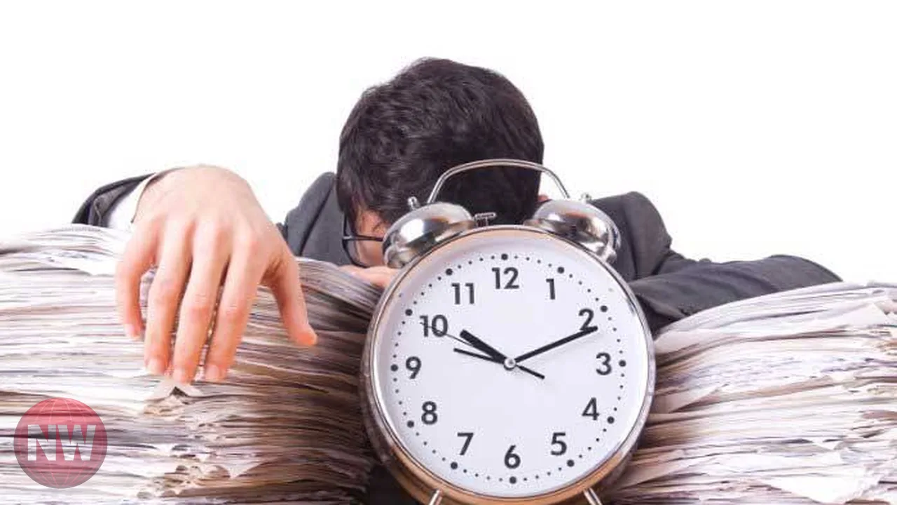 أسباب نفسية وراء الكسل والتسويف وفقاً لخبراء الصحة