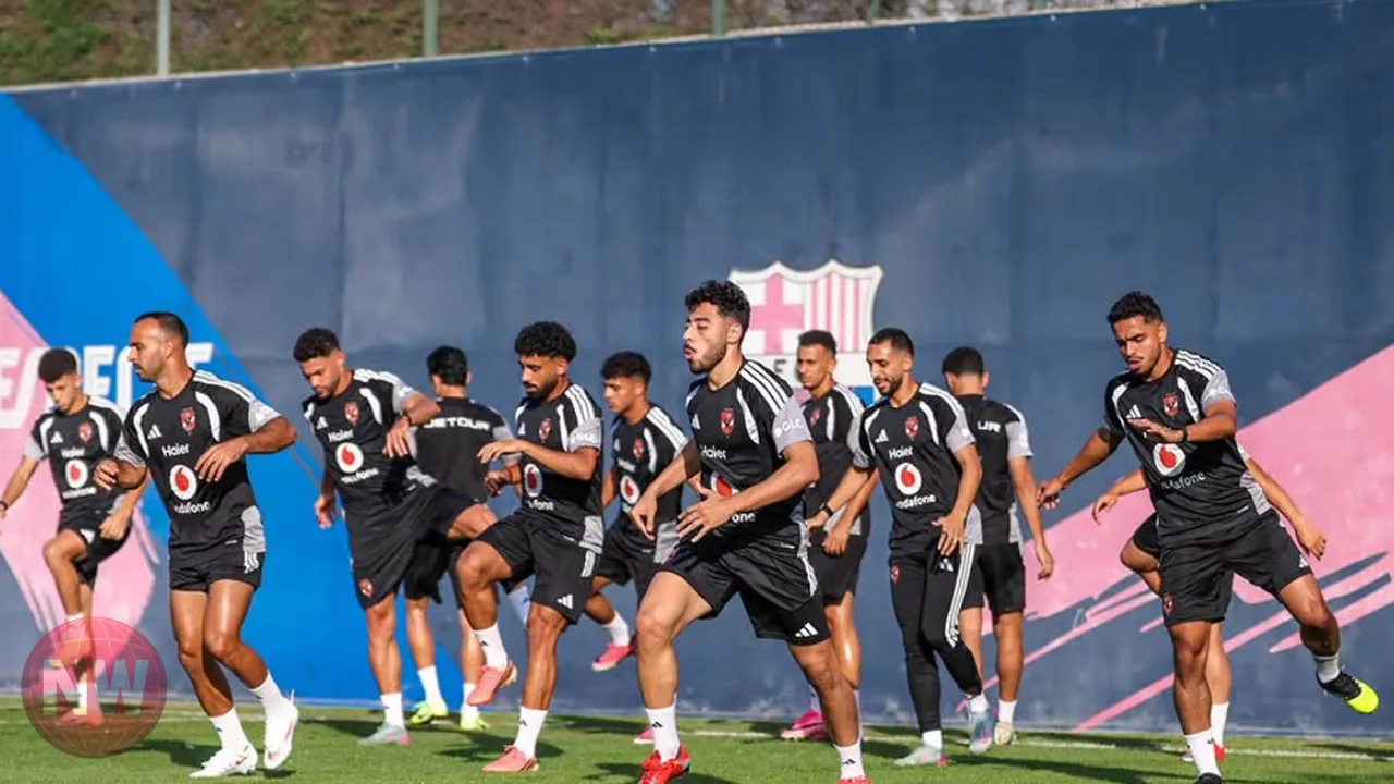 الأهلي يختتم استعداداته لمواجهة برشلونة الودية