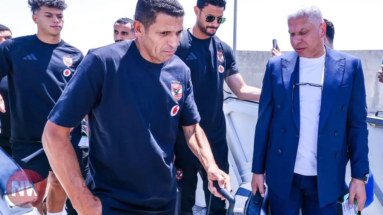 الأهلي يغادر إلى إسبانيا لمواجهة برشلونة ودياً