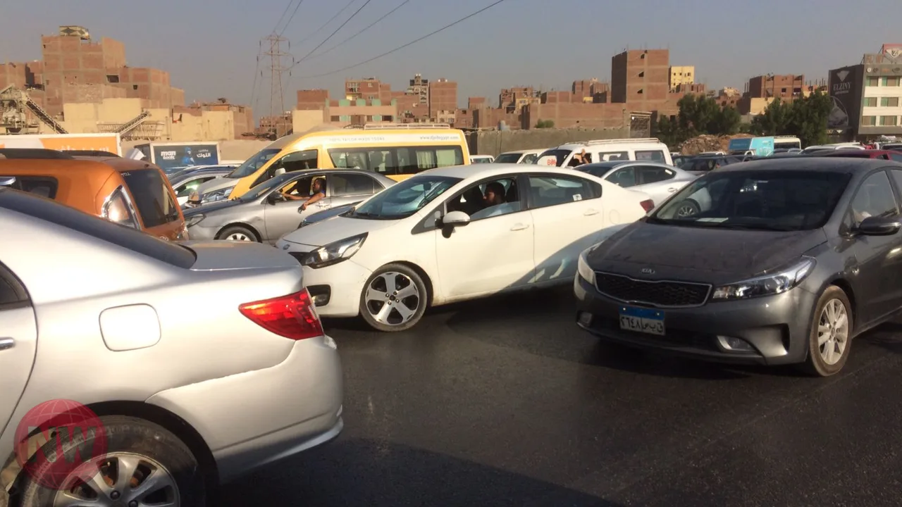كثافات مرورية متحركة في القاهرة والجيزة صباح الثلاثاء