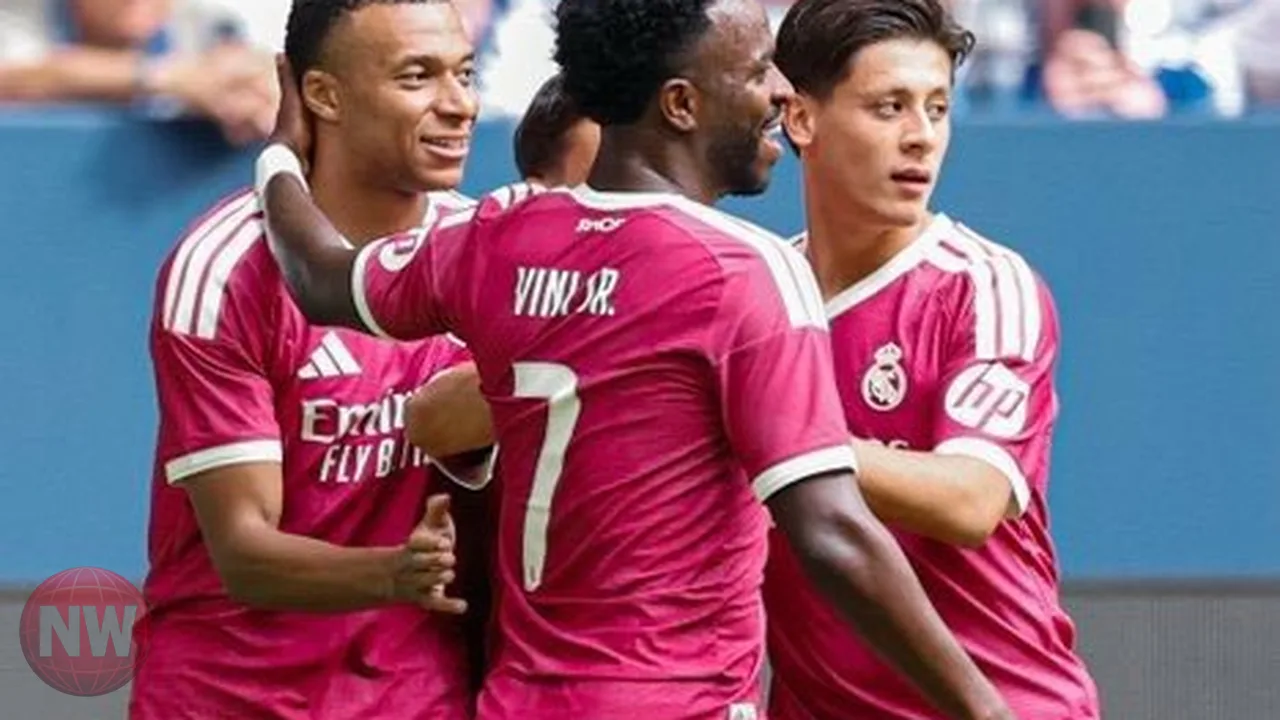 ريال مدريد يهزم شالكه بثلاثية في ختام تحضيراته