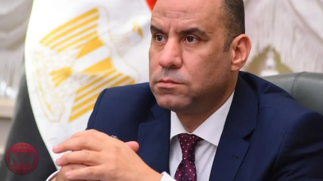 وزير العمل ومحافظ الغربية يبحثان دعم الصناعة والتشغيل