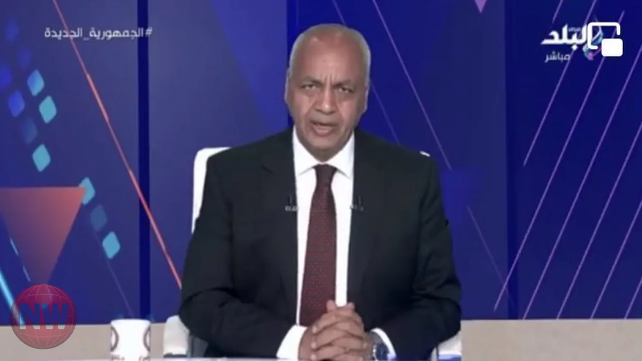 مصطفى بكري يحذر من سيطرة الحوثيين على باب المندب