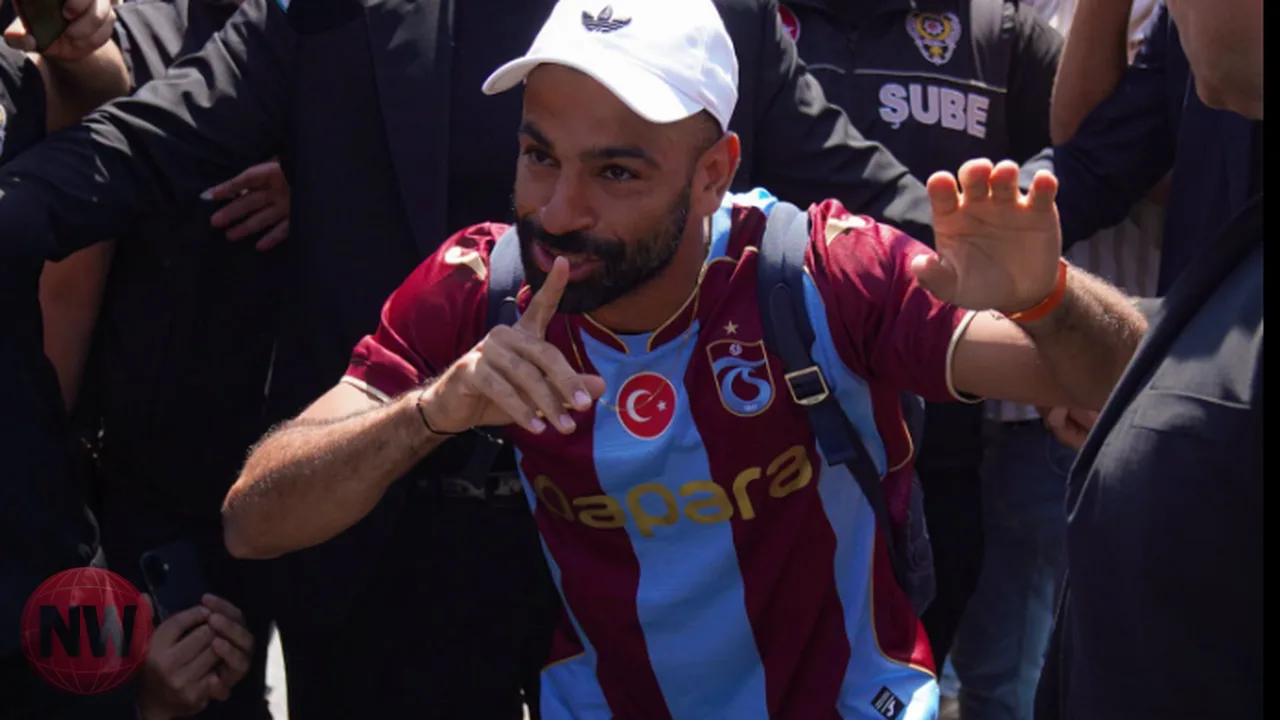 طرابزون سبور يطلق حملة ترويجية لنجمه محمد صلاح