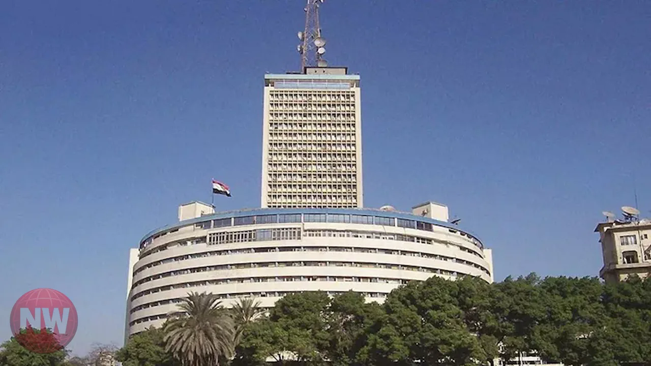 الوطنية للإعلام تبث لقاءً نادرًا لنجيب محفوظ