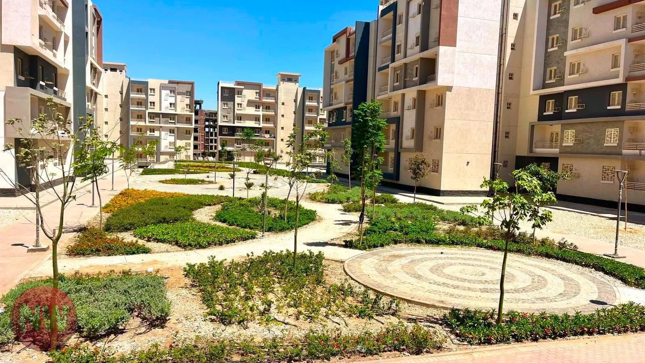 متابعة مشروعات الإسكان والبنية التحتية في أكتوبر