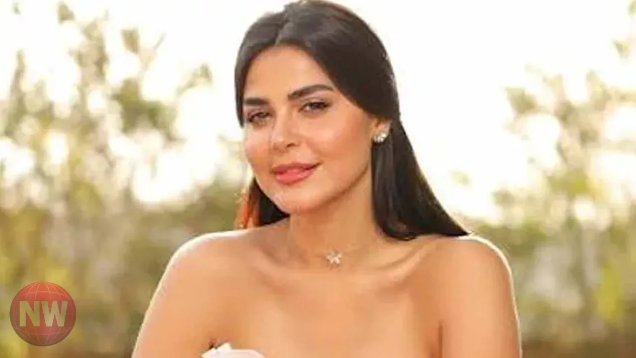 رانيا منصور تستعرض إطلالاتها الصيفية الأخيرة