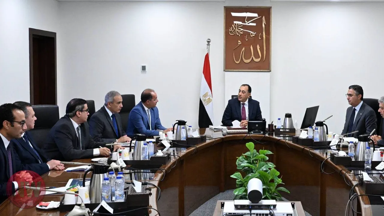 مدبولي يوجه بتطوير منظومة الدعم النقدي السلعي