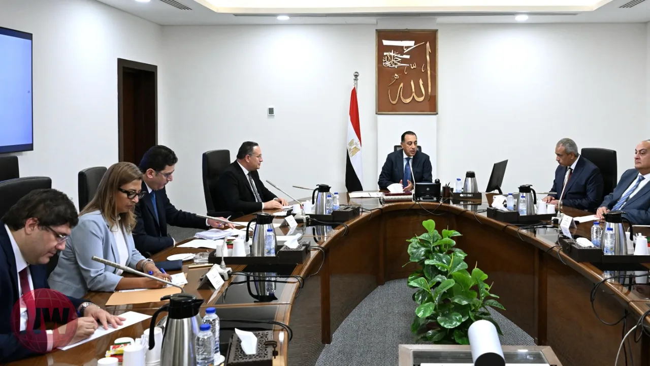 مدبولي يتابع خطة تطوير منظومة الطلاب الوافدين بمصر
