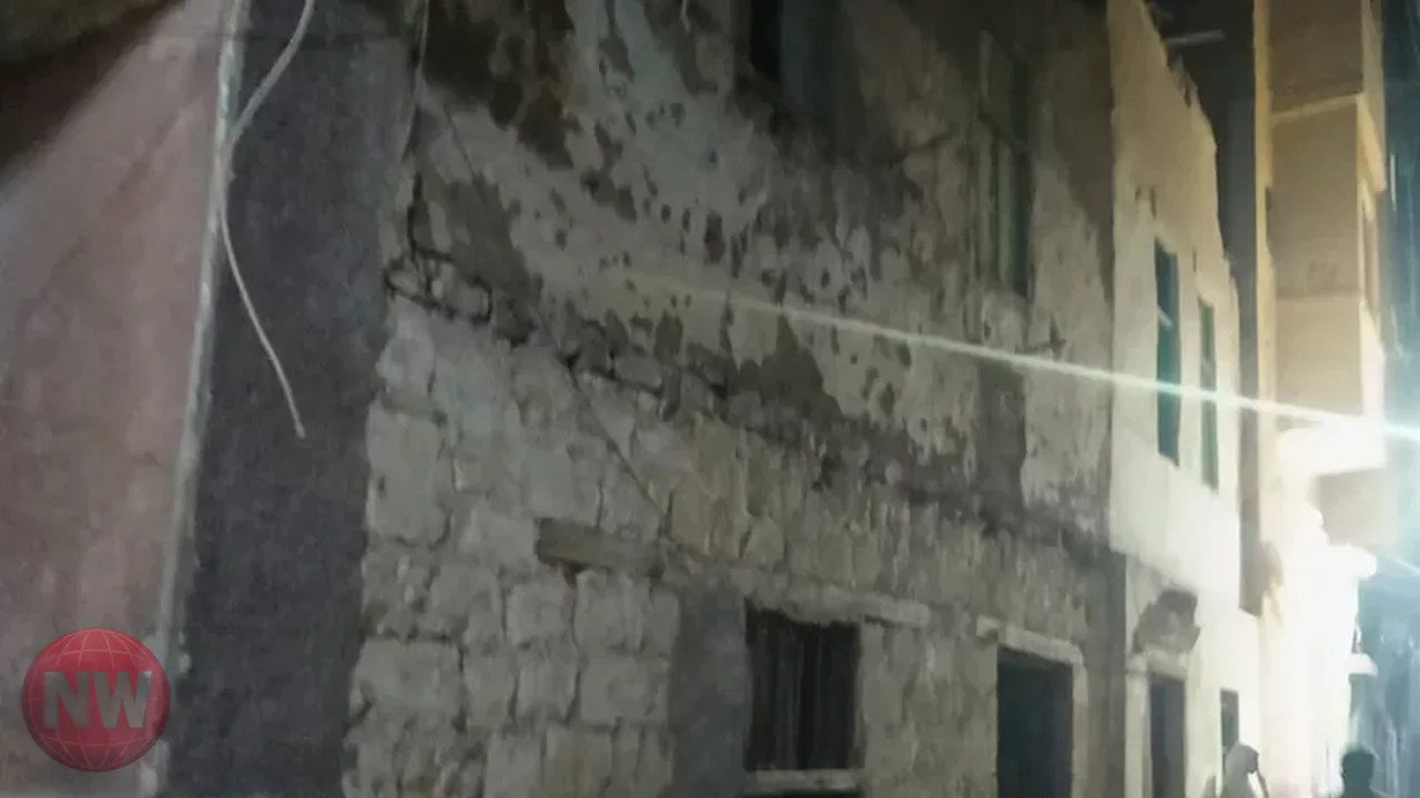 انهيار جزئي لمنزل قديم في مدينة بني سويف دون إصابات