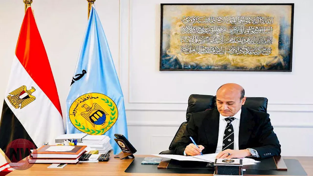 محافظ أسيوط يصدر حركة تنقلات واسعة لنواب رؤساء المراكز والأحياء