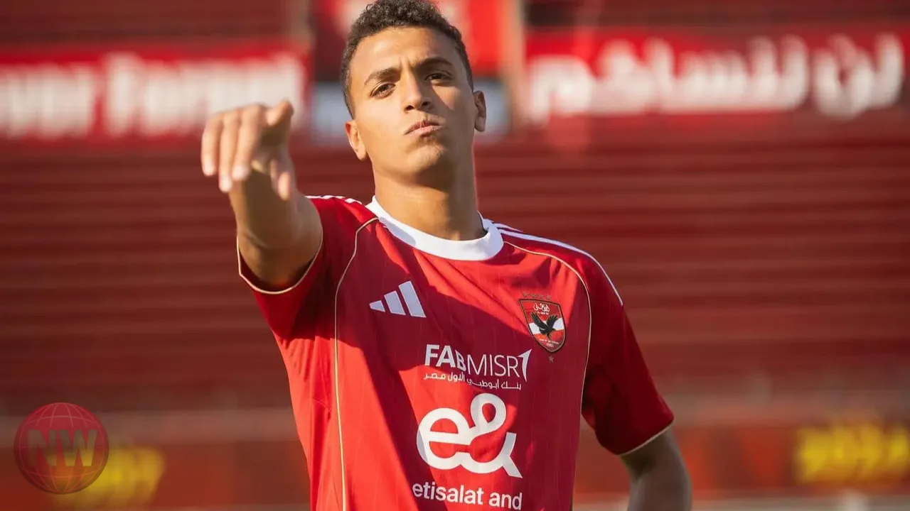 ياسين مرعي يعود لدفاع الأهلي أمام زد بالدوري