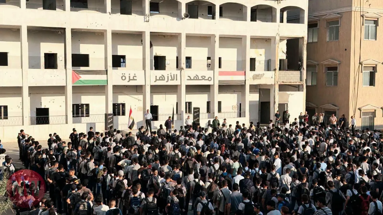 طلاب المعاهد الأزهرية في غزة يبدأون عامهم الدراسي