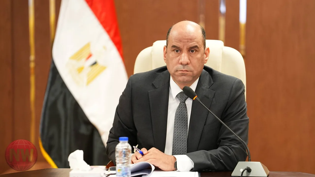 وزير العمل يوجه بتطوير مراكز التدريب المهني بمطروح